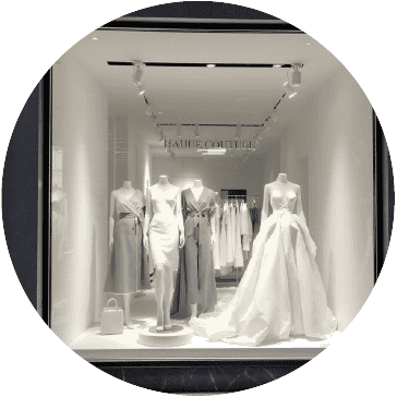 Kleider im Schaufenster